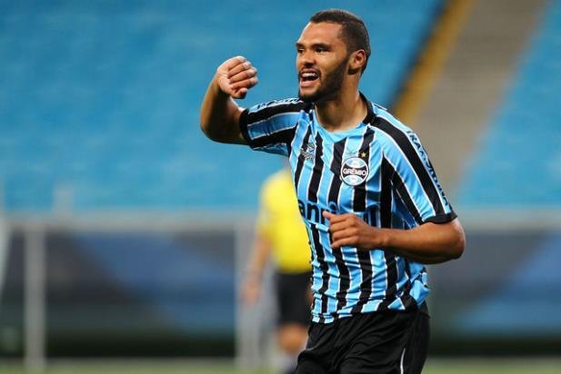 Lucas Costa ser&aacute; uma das novidades no Gr&ecirc;mio