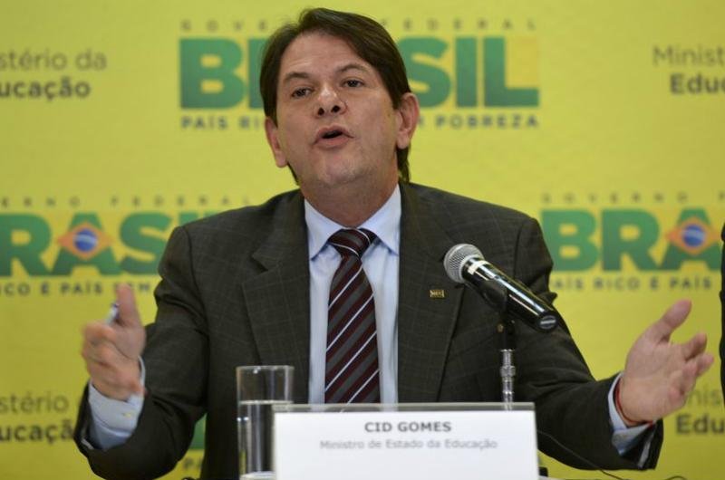 Nas demais disciplinas avaliadas houve melhora no desempenho