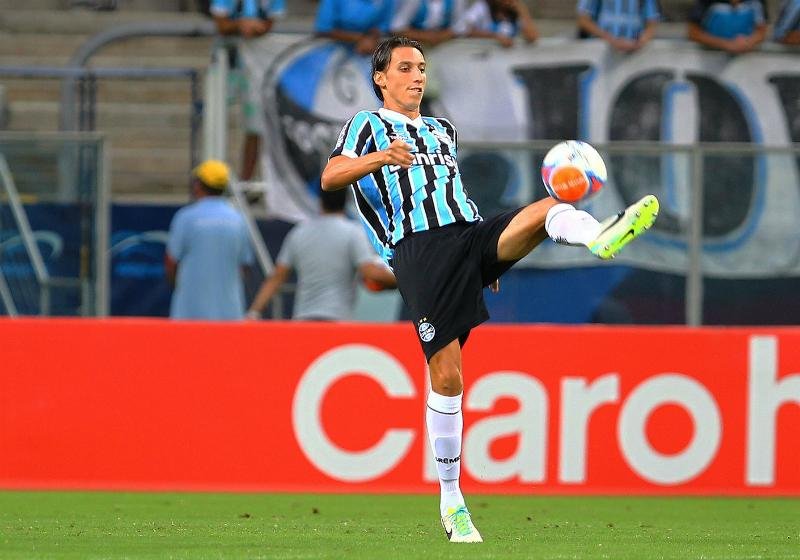 Felip&atilde;o n&atilde;o poder&aacute; contar com o defensor para os primeiros compromissos do ano
