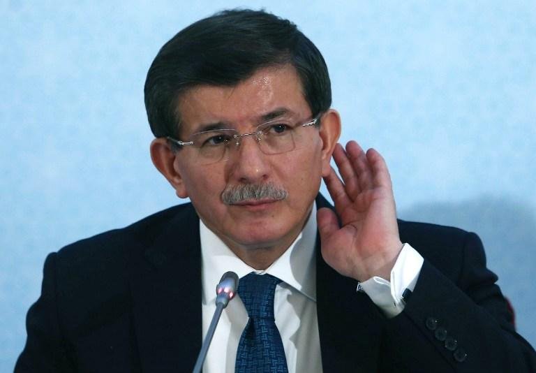 Ahmet Davutoglu ressaltou que &acute;&acute;n&atilde;o se pode aceitar insultos ao profeta``