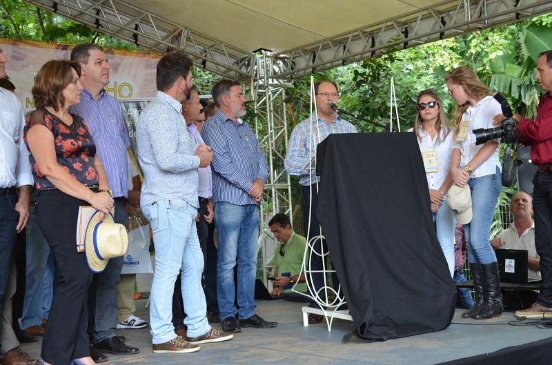 Reajuste eleva os vencimentos do governador e dos deputados estaduais para R$ 25,3 mil