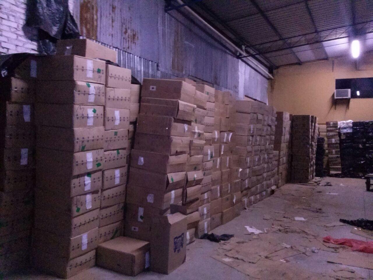 Foi apreendido, na madruada deste s&aacute;bado, em Caxias do Sul, 1,2 milh&atilde;o de ma&ccedil;os de cigarros contrabandeados