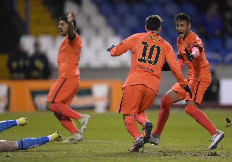 Messi marca tr&ecirc;s vezes contra o La Coru&ntilde;a