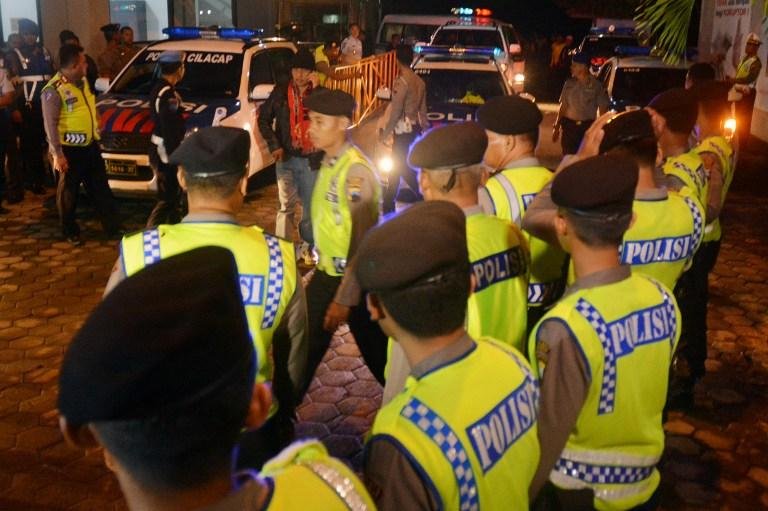 Austr&aacute;lia tenta evitar que dois cidad&atilde;os sejam executados na Indon&eacute;sia