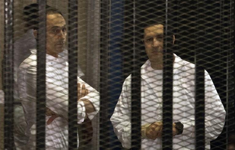 Tribunal eg&iacute;pcio ordena liberta&ccedil;&atilde;o de dois filhos de Mubarak