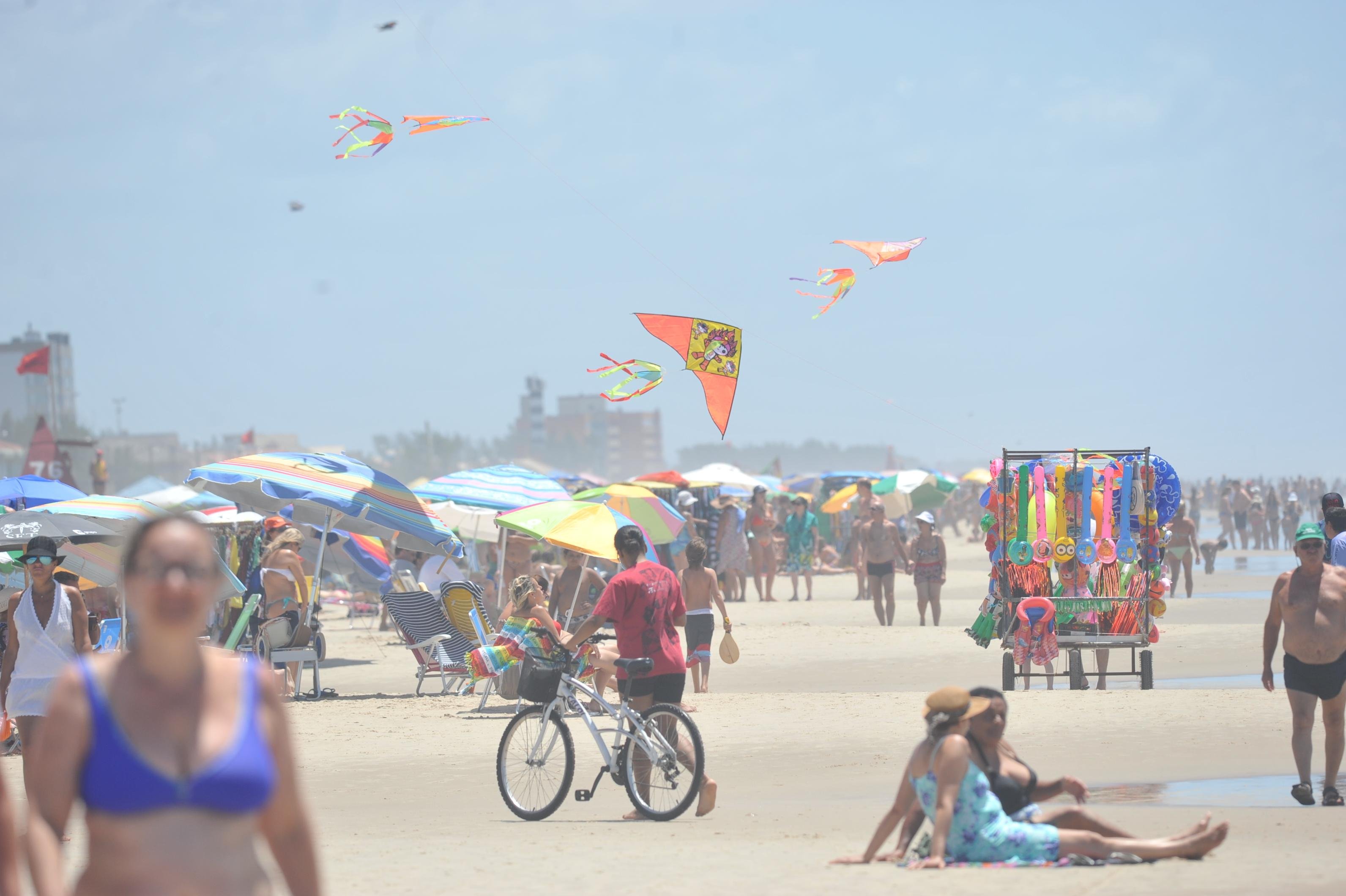 Praias seguem com manh&atilde;s e tardes agrad&aacute;veis