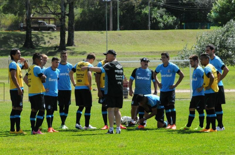 Gr&ecirc;mio enfrenta o Cascavel neste domingo