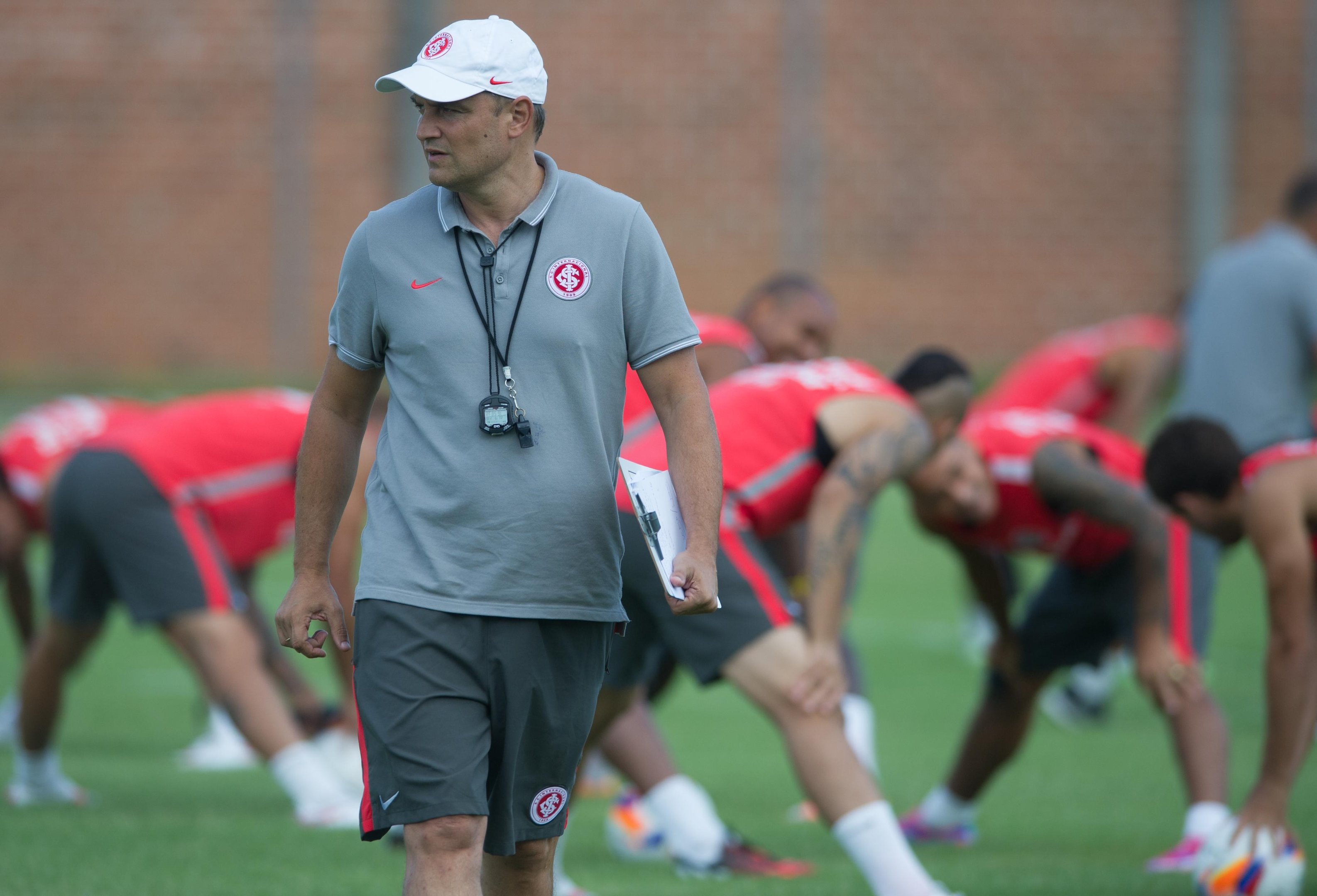 Proposta t&aacute;tica do Inter prev&ecirc; adapta&ccedil;&otilde;es a jogadores
