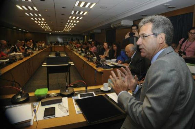 Chioro ressaltou a necessidade de um modelo de financiamento para sa&uacute;de p&uacute;blica