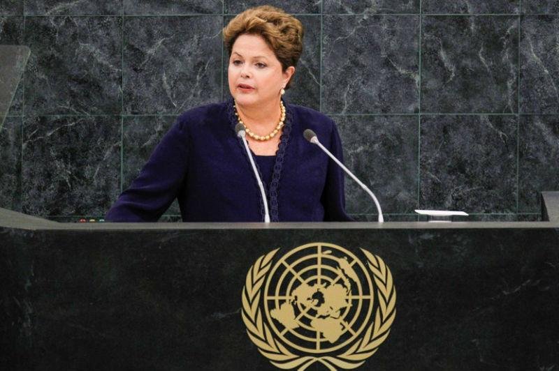 Pa&iacute;s tamb&eacute;m foi exclu&iacute;do do comando das miss&otilde;es de paz 
