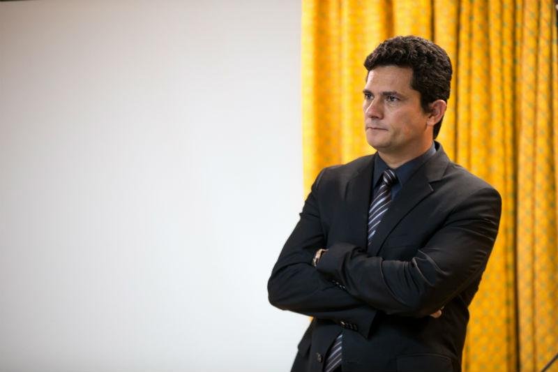 S&eacute;rgio Moro tamb&eacute;m destaca a apreens&atilde;o de uma tabela com o doleiro Youssef com cerca de 750 obras p&uacute;blicas