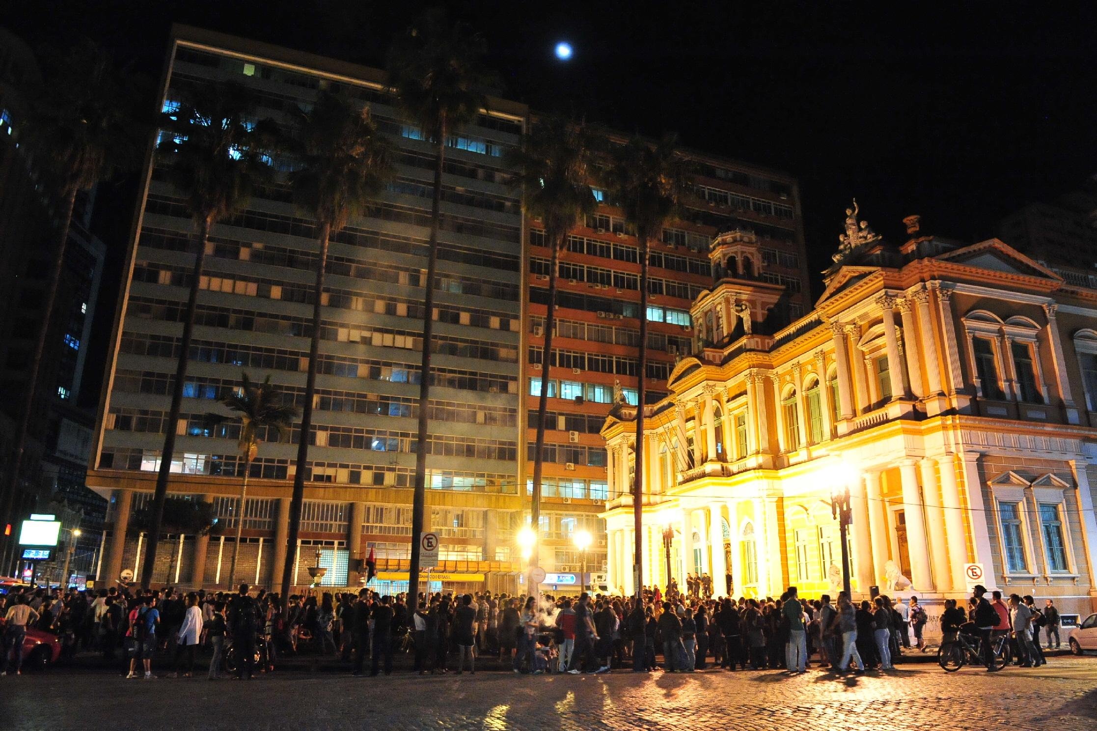 Respons&aacute;vel por manifesta&ccedil;&otilde;es em 2013, grupo realiza panfletagem nesta quinta-feira