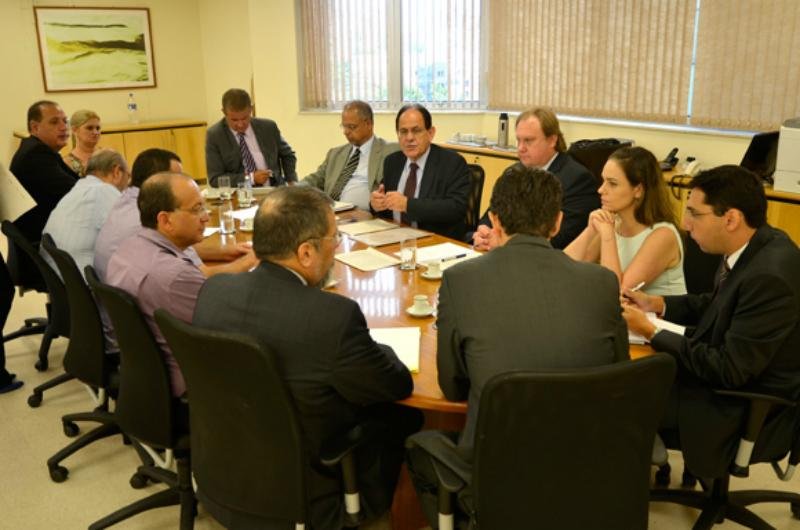Reuni&atilde;o de media&ccedil;&atilde;o ocorreu no Tribunal Regional do Trabalho