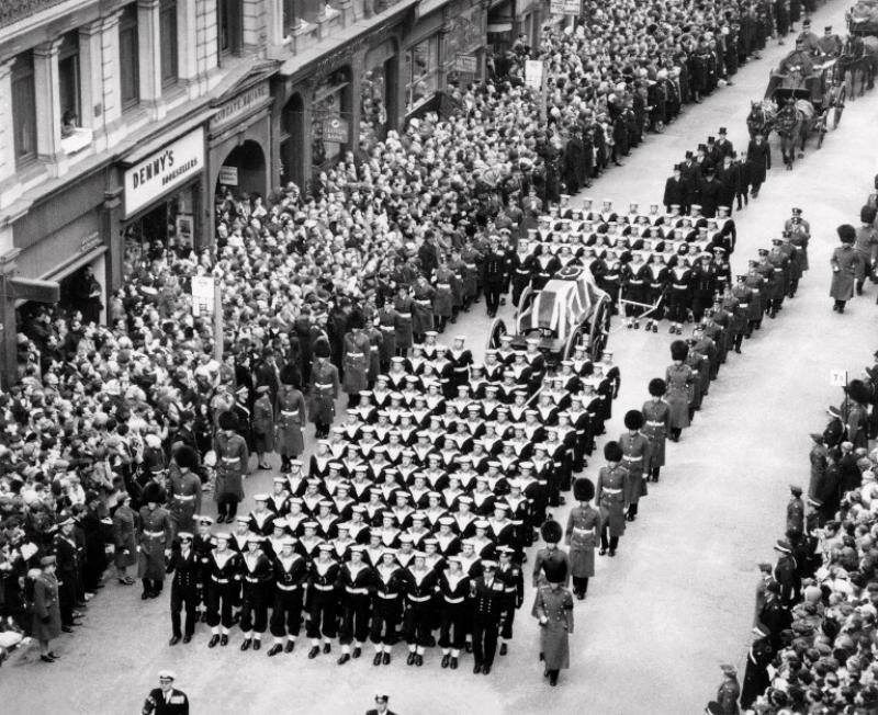 Seu funeral de Estado ocorreu em 30 de janeiro de 1965, na presen&ccedil;a da rainha Elizabeth II
