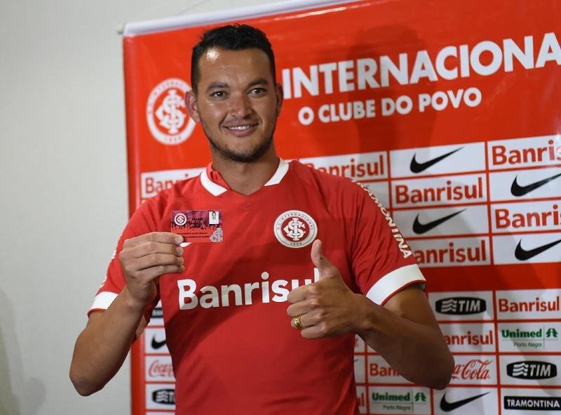 R&eacute;ver est&aacute; fora da estreia do Gauch&atilde;o 