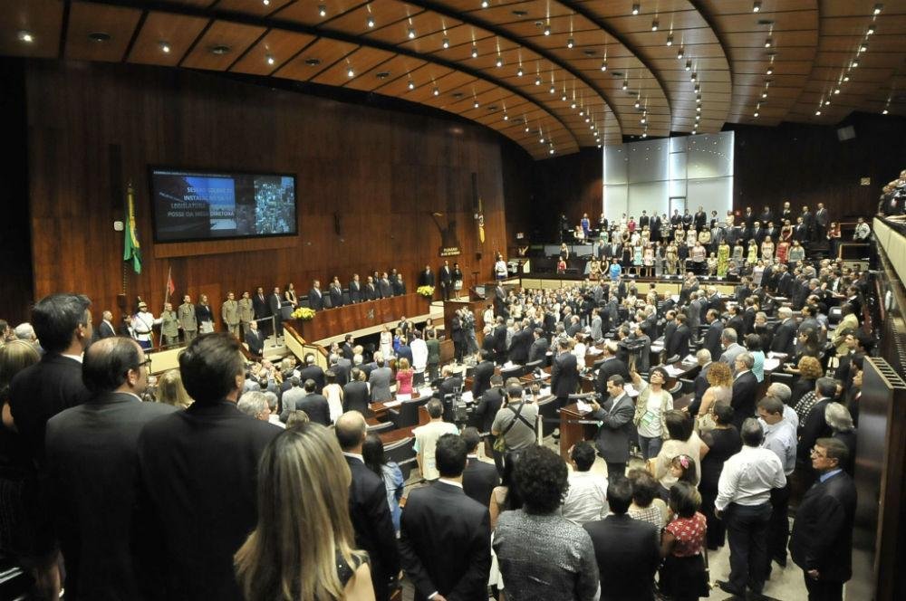Nova legislatura da Assembleia &eacute; empossada 