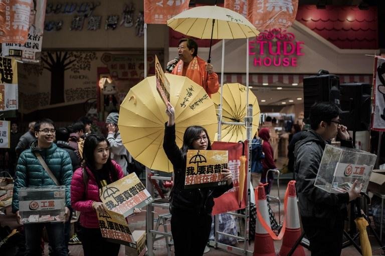 Manifestantes pr&oacute;-democracia voltam a protestar nas ruas de Hong Kong