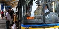 PSol deve entrar com ação contra aumento de ônibus até quinta-feira