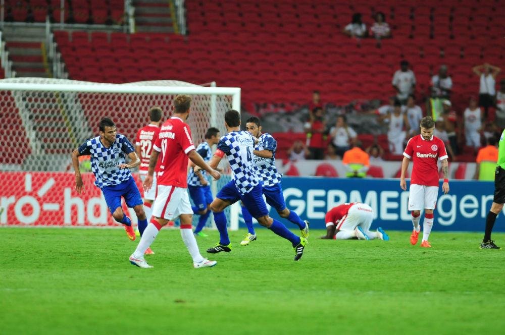 Jogadores veem necessidade de melhor ap&oacute;s empate