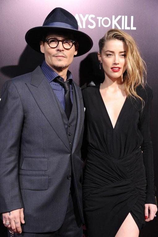 Johnny Depp se casa com atriz Amber Heard nos EUA