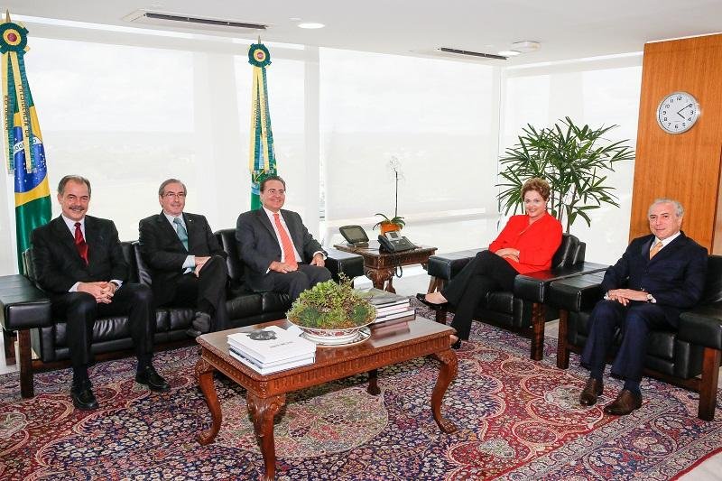 Dilma recebe presidentes da C&acirc;mara e do Senado no Pal&aacute;cio do Planalto