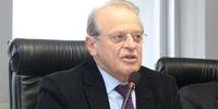 Ex-governador quer uma investigação do partido sobre o escândalo da Petrobras