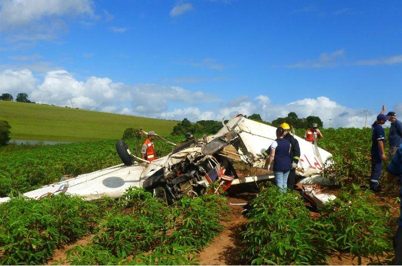Piloto morre ap&oacute;s queda de avi&atilde;o em Tapes
