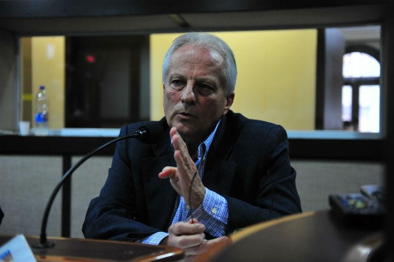 Vice-governador n&atilde;o estava no ve&iacute;culo no momento do assalto