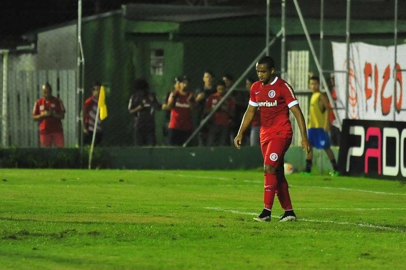 Estreante desperdi&ccedil;ou chance de marcar seu primeiro gol pelo Inter