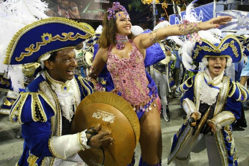 Mulher de Eike, Luma de Oliveira foi destaque em v&aacute;rios carnavais