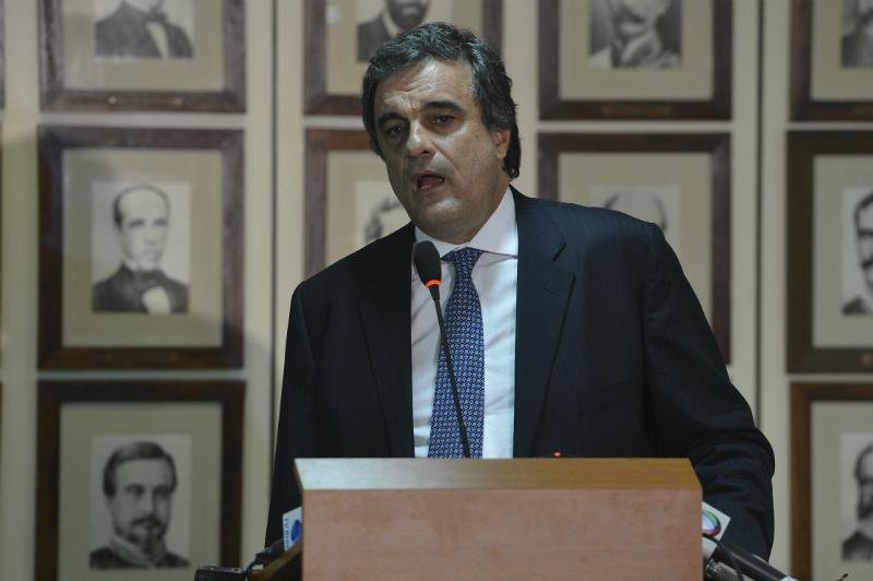 Oposi&ccedil;&atilde;o usa Lava Jato para fazer terceiro turno, diz ministro da Justi&ccedil;a 