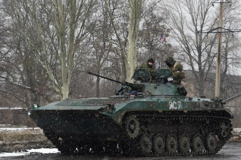 Combates ao redor da cidade de Debaltseve continuaram mesmo ap&oacute;s acordo