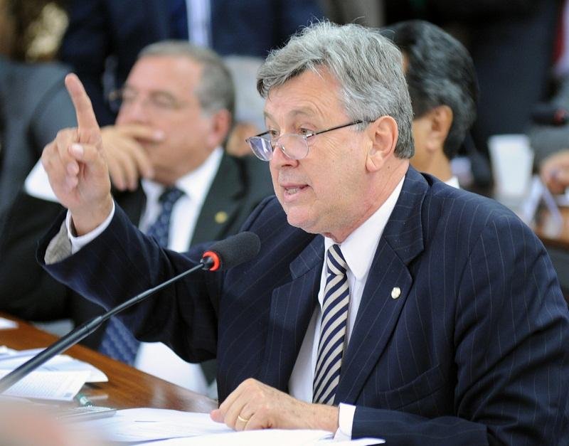 PGR denuncia deputado Heinze pelos crimes de difama&ccedil;&atilde;o e inj&uacute;ria