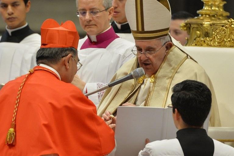 Papa alerta cardeais para perigos da inveja e orgulho