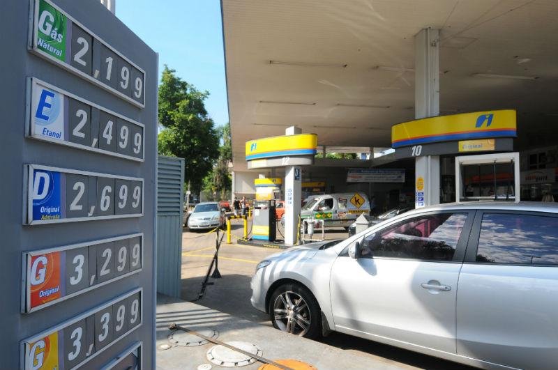 Depois de eleva&ccedil;&atilde;o acima do esperado, postos competem pelos clientes 