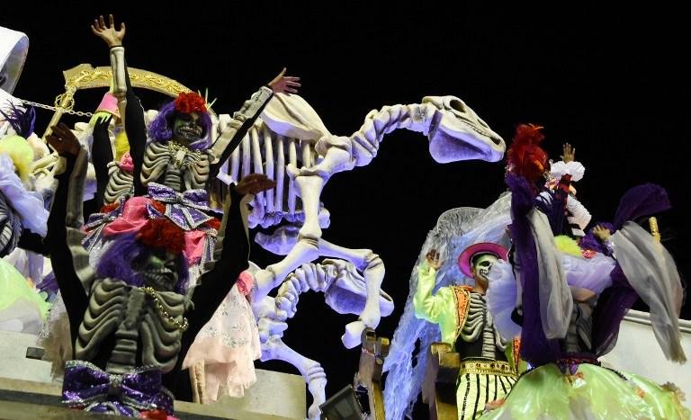 S&atilde;o Clemente homenageou carnavalesco Fernando Pamplona, que morreu em 2013