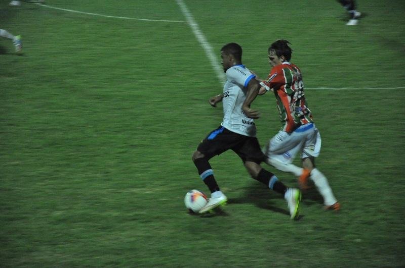 Bolzan exalta atitude e reitera promessa de refor&ccedil;os para Gr&ecirc;mio