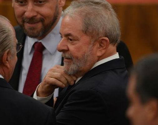 Oposi&ccedil;&atilde;o quer Lula na CPI da Petrobras para explicar encontro com empreiteiros