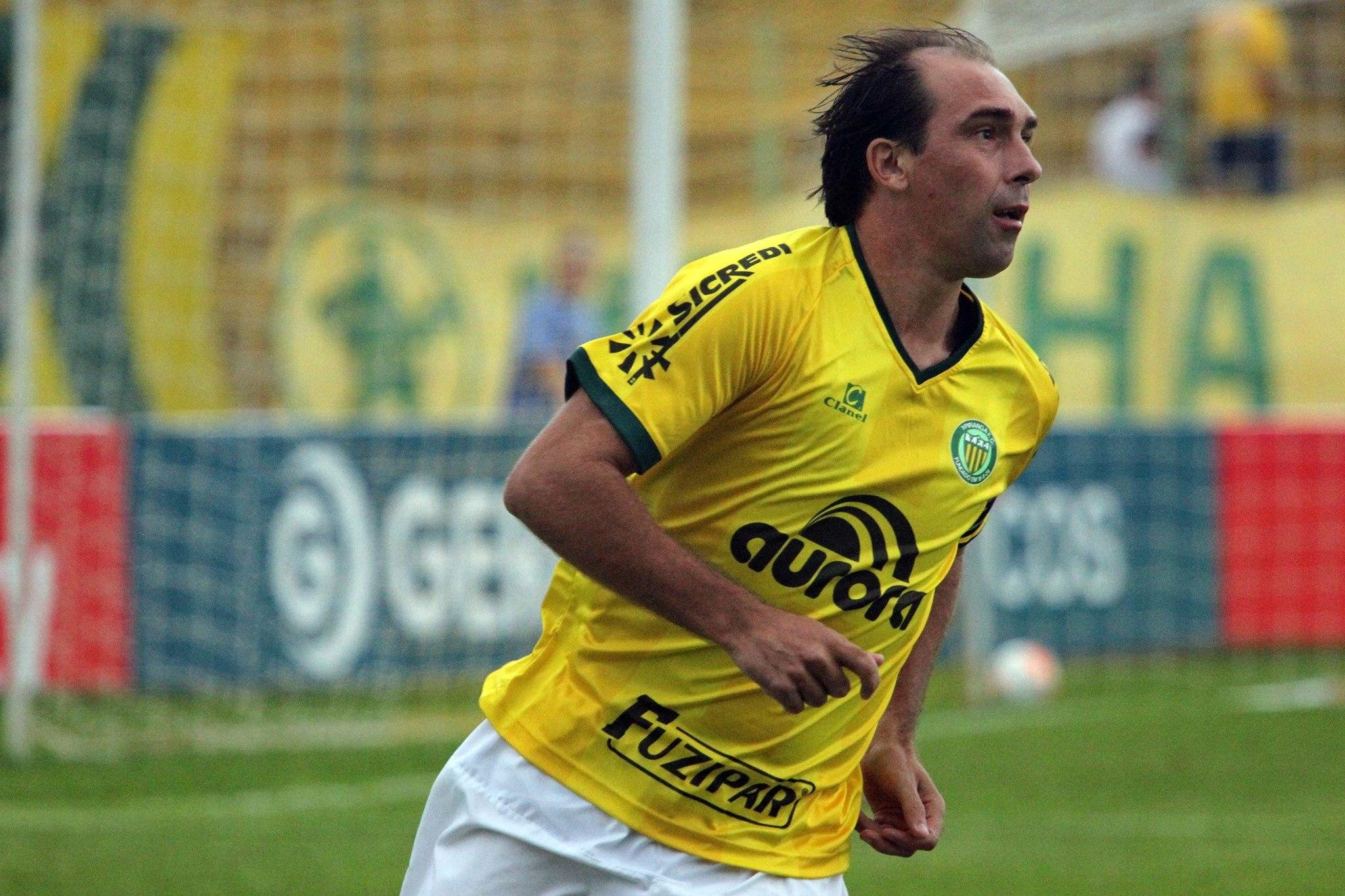 Meia marcou dois e chegou a quatro gols em tr&ecirc;s jogos