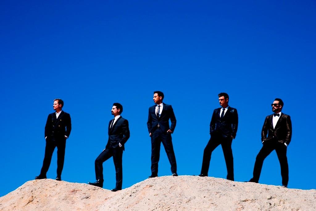 Boy band vem divulgar o &uacute;ltimo disco, lan&ccedil;ado em 2013, com a forma&ccedil;&atilde;o original