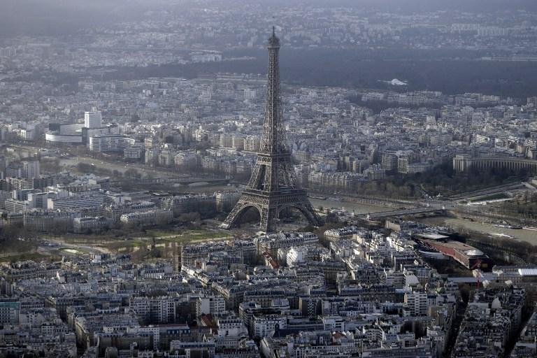 Autoridades francesas est&atilde;o preocupadas com drones que sobrevoam Paris