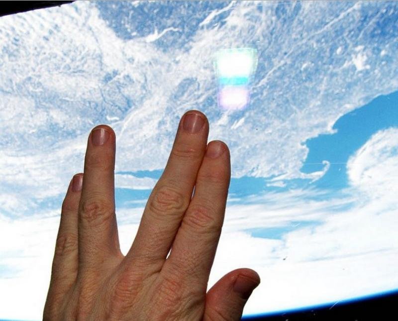 Terry Virts homenageou Nimoy