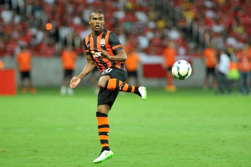 Brasileiros brilha em vit&oacute;ria do Shakhtar e sonham com Sele&ccedil;&atilde;o
