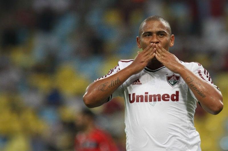Walter ressurge e perman&ecirc;ncia &eacute; discutida no Fluminense
