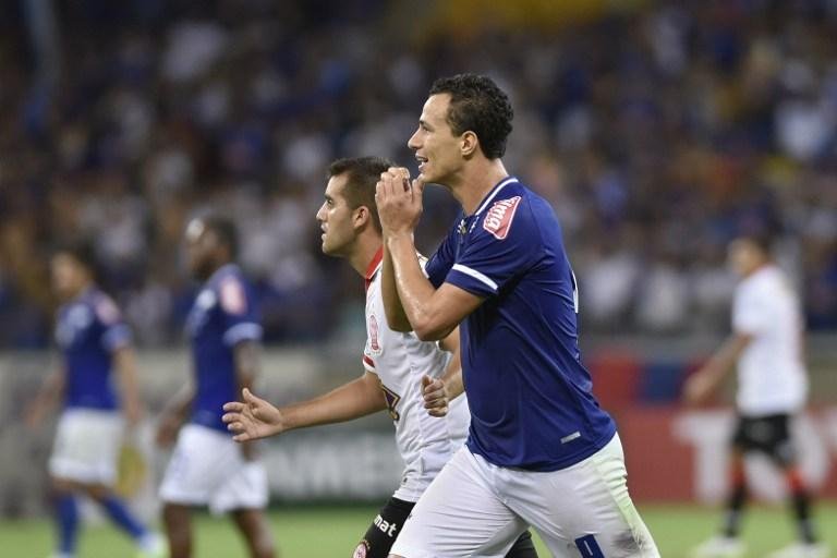 Dami&atilde;o balan&ccedil;ou as redes argentinas, mas teve seu gol anulado