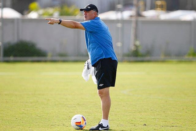 Felip&atilde;o desconversa sobre Kleber: Dire&ccedil;&atilde;o que fa&ccedil;a o que achar interessante 