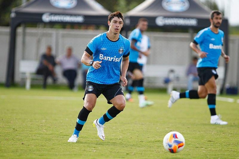 Giuliano ser&aacute; titular contra Caxias