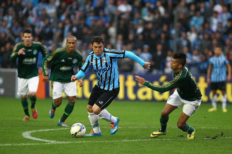 Presidente do Gr&ecirc;mio pretende definir rescis&atilde;o de Kleber nesta semana