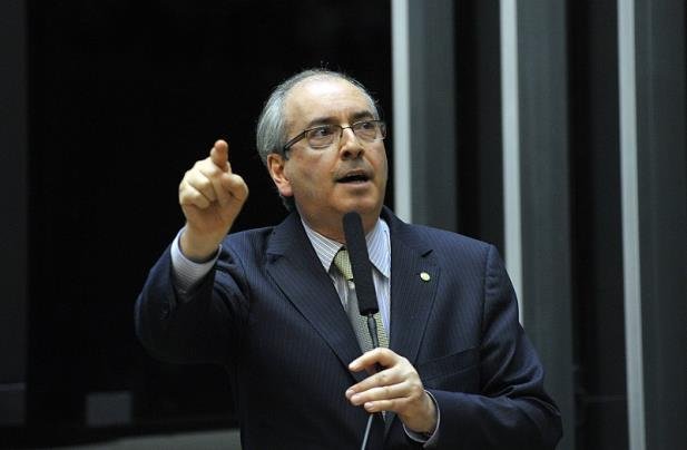 Presidente da C&acirc;mara foi citado na lista do procurador-geral de estar envolvido em propinas com o doleiro