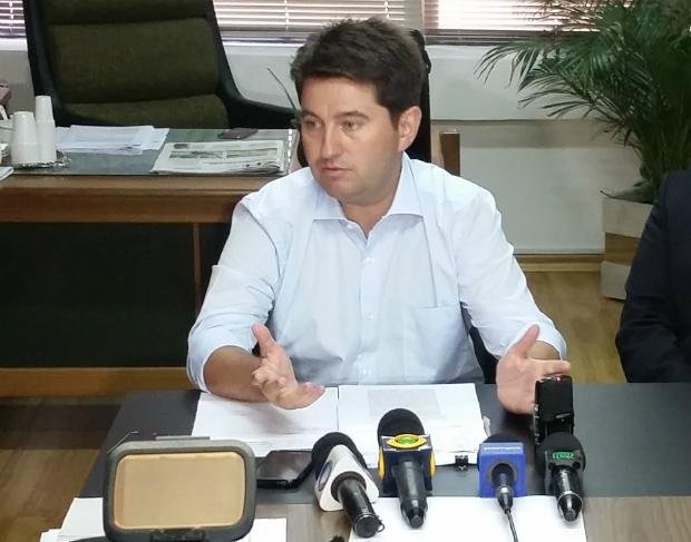 Jer&ocirc;nimo Goergen deve acionar doleiro na Justi&ccedil;a